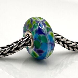 Summersday Artisan Trollbeads Style Trollstone Green Blue White w Black Spot